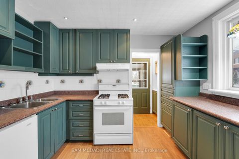 Photo 17 at 319 Cosburn Avenue, East York, Toronto