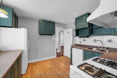 Photo 19 at 319 Cosburn Avenue, East York, Toronto