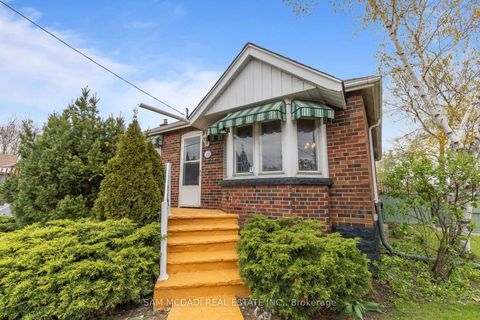 Photo 38 at 319 Cosburn Avenue, East York, Toronto