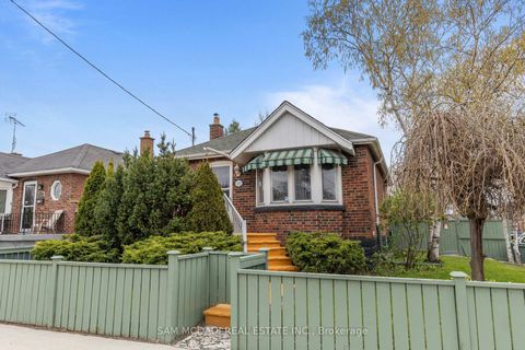 Photo 39 at 319 Cosburn Avenue, East York, Toronto