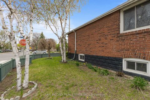 Photo 47 at 319 Cosburn Avenue, East York, Toronto