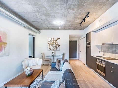 Photo 16 at 304 - 170 Bayview Avenue, Waterfront Communities C8, Toronto