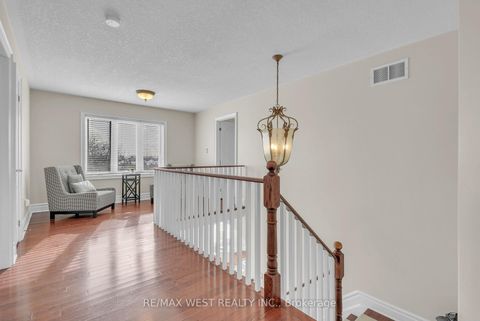 Photo 8 at 90 Birkhall Place, Shore, Barrie