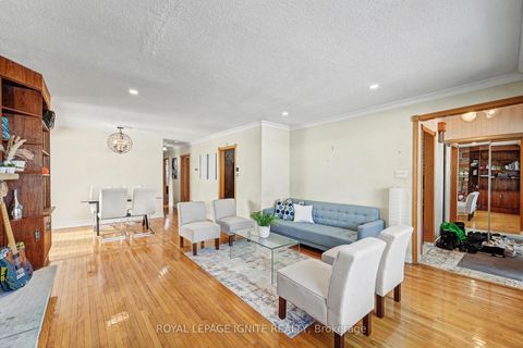 Photo 4 at 174 Darlingside Drive, West Hill, Toronto