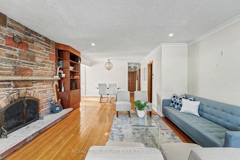 Photo 7 at 174 Darlingside Drive, West Hill, Toronto