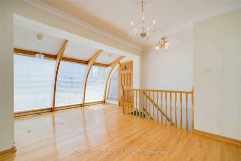 Photo 10 at 174 Darlingside Drive, West Hill, Toronto