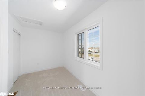 Photo 9 at 47 Pumpkin Corner Crescent, Rural Barrie Southeast, Barrie