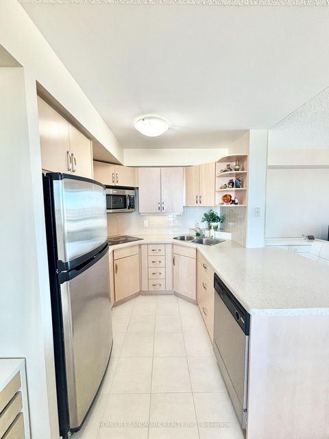 Photo 10 at 908 - 2020 Mcnicoll Avenue, Milliken, Toronto