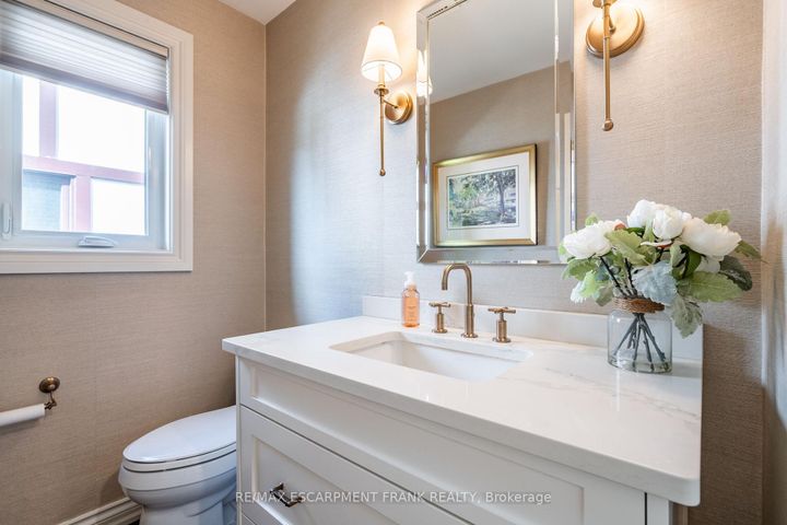 Photo 12 at 45 Peppertree Crescent, Ancaster, Hamilton