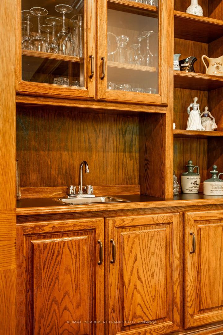 Photo 14 at 45 Peppertree Crescent, Ancaster, Hamilton