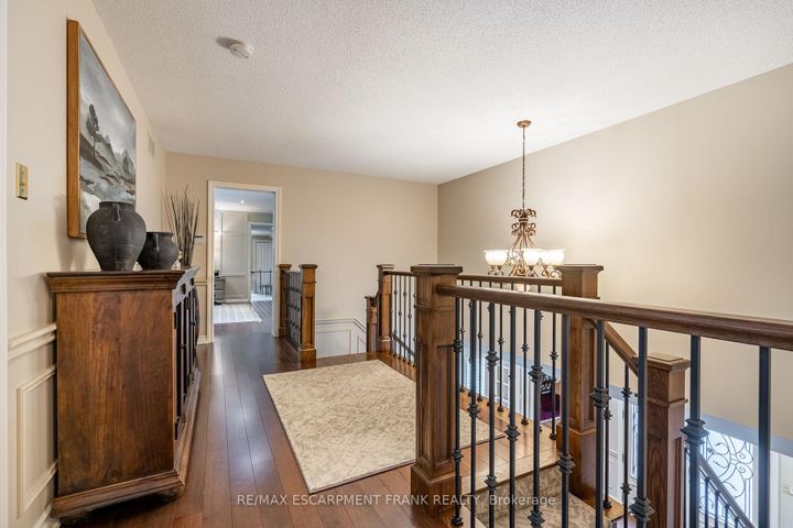 Photo 26 at 45 Peppertree Crescent, Ancaster, Hamilton