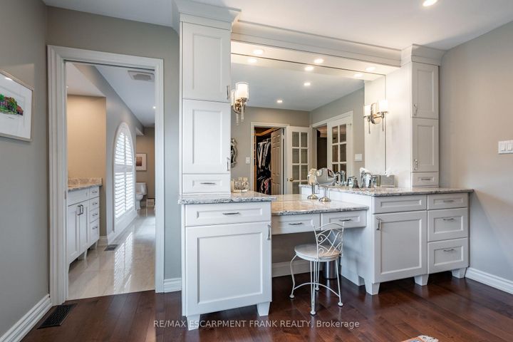 Photo 30 at 45 Peppertree Crescent, Ancaster, Hamilton