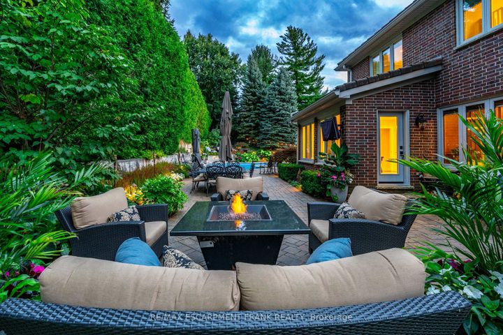 Photo 46 at 45 Peppertree Crescent, Ancaster, Hamilton