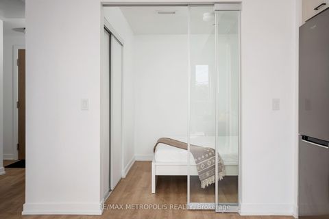 Photo 12 at 407 - 2300 St Clair Avenue W, Junction Area, Toronto