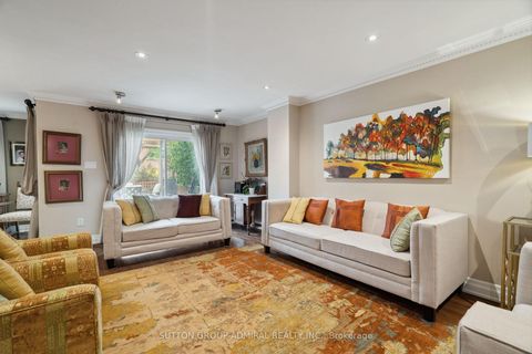 Photo 5 at 24 Patrice Crescent, Yorkhill, Vaughan