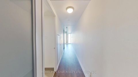 Photo 1 at 512 - 560 KING Street W, Waterfront Communities C1, Toronto