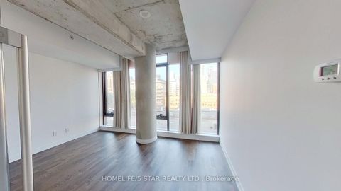Photo 4 at 512 - 560 KING Street W, Waterfront Communities C1, Toronto