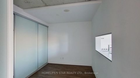 Photo 6 at 512 - 560 KING Street W, Waterfront Communities C1, Toronto