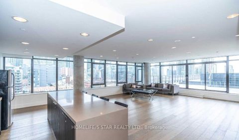 Photo 15 at 512 - 560 KING Street W, Waterfront Communities C1, Toronto