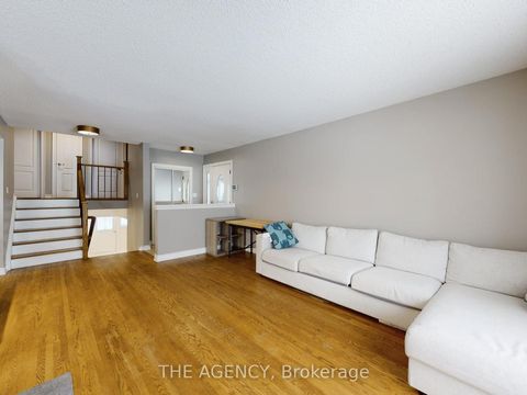 Photo 2 at 54 Manorglen Crescent, Malvern West, Toronto