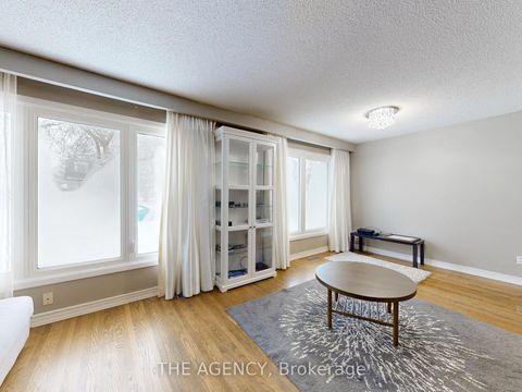 Photo 3 at 54 Manorglen Crescent, Malvern West, Toronto