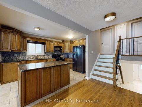 Photo 6 at 54 Manorglen Crescent, Malvern West, Toronto