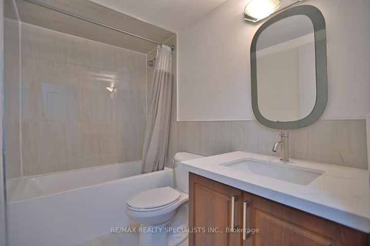 Photo 17 at 1901 - 8 Lisa Street, Queen Street Corridor, Brampton