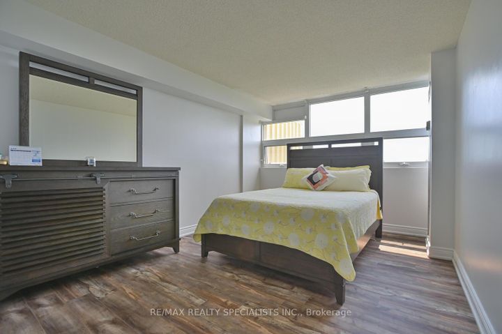 Photo 19 at 1901 - 8 Lisa Street, Queen Street Corridor, Brampton