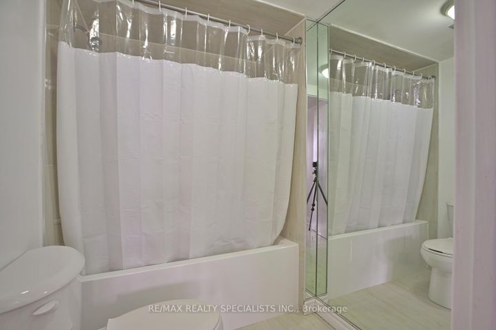 Photo 22 at 1901 - 8 Lisa Street, Queen Street Corridor, Brampton