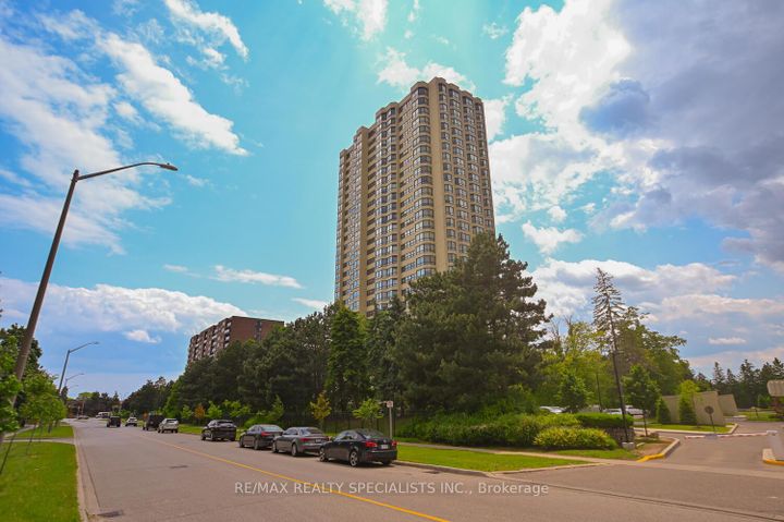 Photo 24 at 1901 - 8 Lisa Street, Queen Street Corridor, Brampton