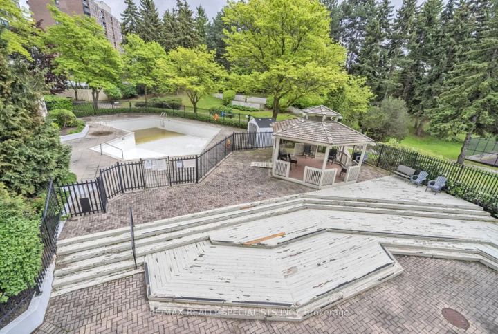 Photo 27 at 1901 - 8 Lisa Street, Queen Street Corridor, Brampton