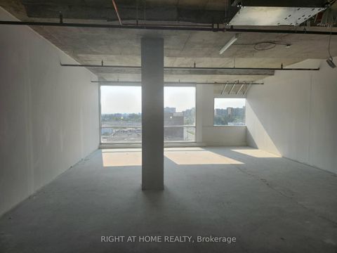 Photo 3 at 504 - 1275 Finch Avenue W, York University Heights, Toronto