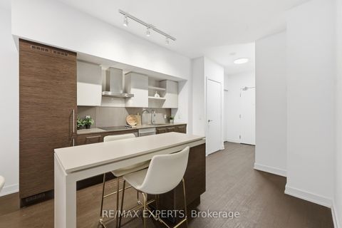 Photo 4 at 438 - 1030 King Street W, Niagara, Toronto