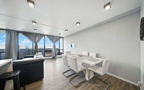 Photo 6 at 1212 - 2 Glamorgan Avenue, Dorset Park, Toronto