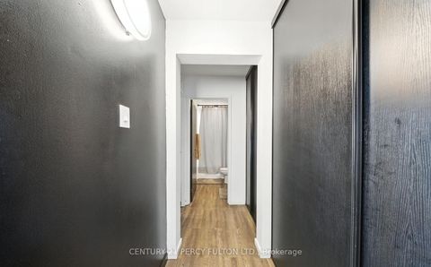 Photo 9 at 1212 - 2 Glamorgan Avenue, Dorset Park, Toronto