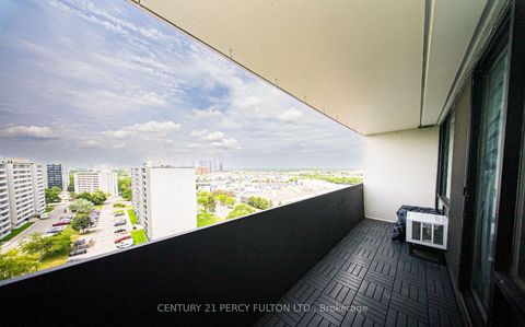 Photo 13 at 1212 - 2 Glamorgan Avenue, Dorset Park, Toronto