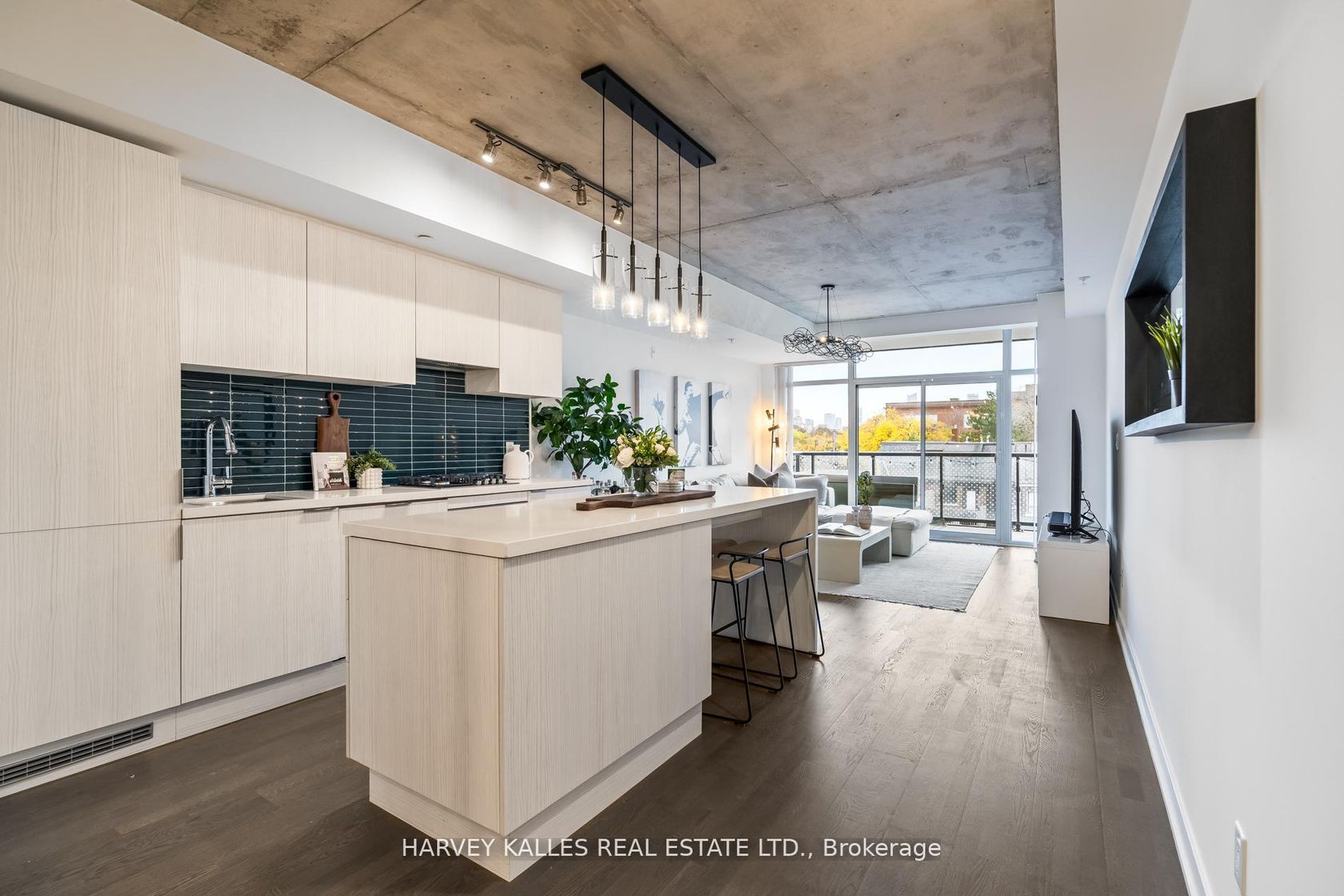 318 - 109 Ossington Avenue, Bellwoods, Toronto 