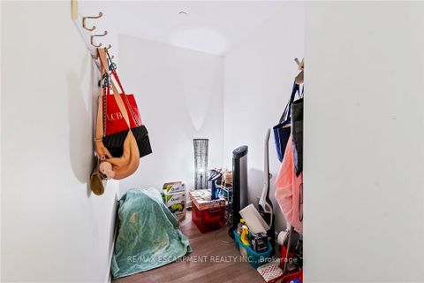 Photo 8 at 206 - 57 St Joseph Street, Bay Street Corridor, Toronto