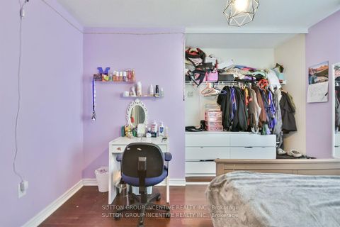 Photo 9 at 52 Elmbrook Drive, 400 West, Barrie