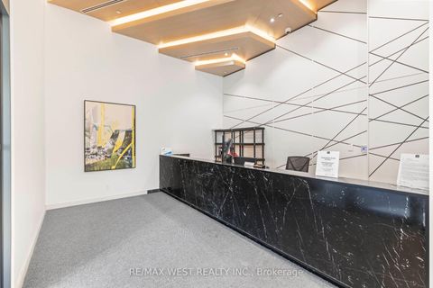 Photo 2 at 1010 - 159 Wellesley Street E, South St. James Town, Toronto