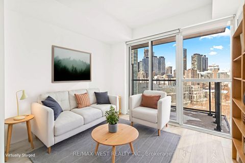 Photo 12 at 1010 - 159 Wellesley Street E, South St. James Town, Toronto