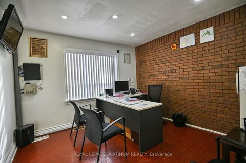 Photo 7 at 2 Elmhurst Drive, Old Rexdale, Toronto