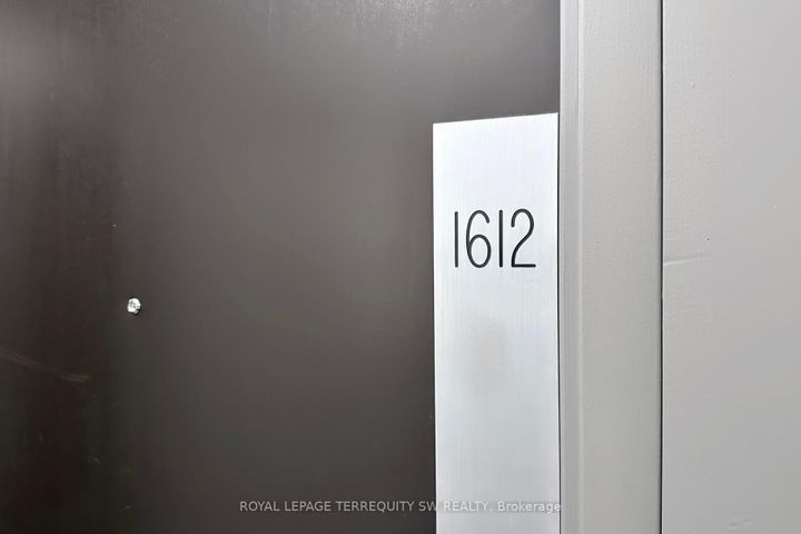 Photo 4 at 1612 - 85 Bloor Street E, Yonge Corridor, Toronto