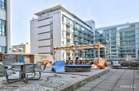 Photo 9 at 217 - 637 Lake Shore Boulevard W, Niagara, Toronto