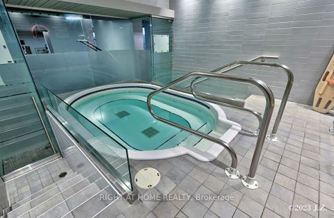 Photo 12 at 217 - 637 Lake Shore Boulevard W, Niagara, Toronto