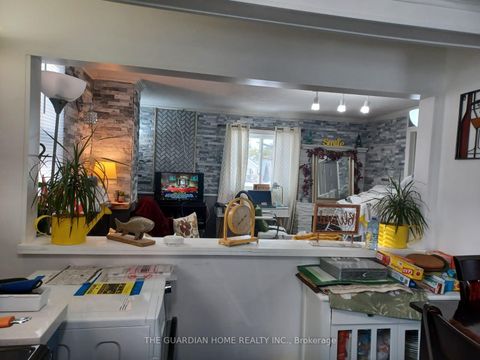 Photo 2 at 28 & 30 Thompson Drive, Sutton & Jackson's Point, Georgina