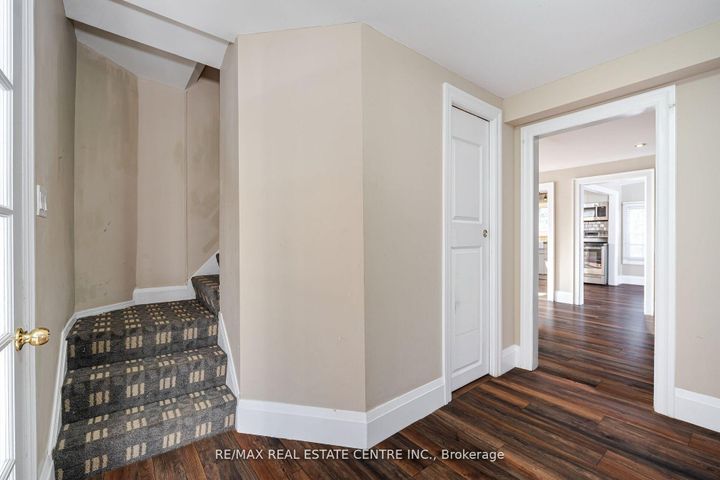 Photo 18 at 174 Victoria Street, Bram West, Brampton