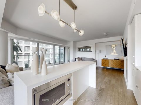 Photo 11 at 716 - 5 Soudan Avenue, Mount Pleasant West, Toronto