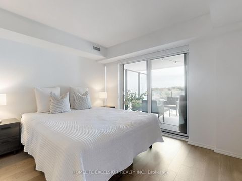 Photo 12 at 716 - 5 Soudan Avenue, Mount Pleasant West, Toronto