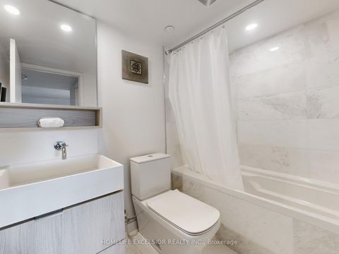 Photo 16 at 716 - 5 Soudan Avenue, Mount Pleasant West, Toronto